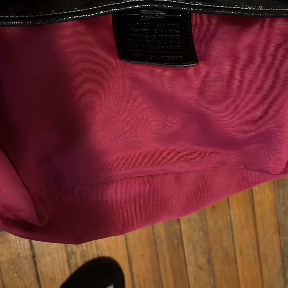 Pre-loved Black Coach Tote bag, Pink Flower Accent, & Blk hang tag. “CALL OUTS”. - Picture 8 of 10